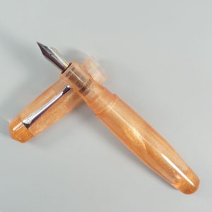 1043A Sengathir செங்கதிர் Golden Glitter Color  Fountain Pen