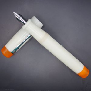 WOW Brand Model-1034A Thantham தந்தம் Resin White Color Body and Cap with Silver Clip Top and Bottom Resin Orange Color Glitter Fountain Pen