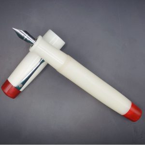 WOW Brand Model-1034A Thantham தந்தம் Resin White Color Body and Cap with Silver Clip Top and Bottom Resin Red Color Glitter Fountain Pen